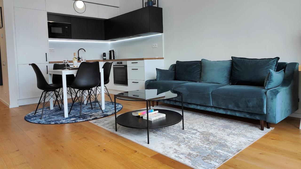 Beautiful 1 - Bedroom Apartment In Downtown Bratislava Exterior photo